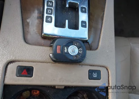 2005 Cadillac Sts V8 from USA, damaged, VIN 1G6DC67A050121101